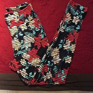 Lula Roe Floral Hibiscus OS Leggings